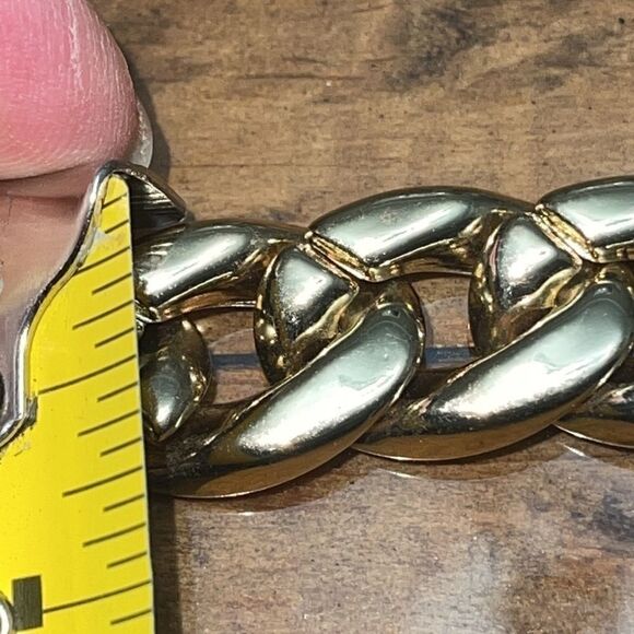 16 inch long gold tone curb necklace - Picture 4 of 5
